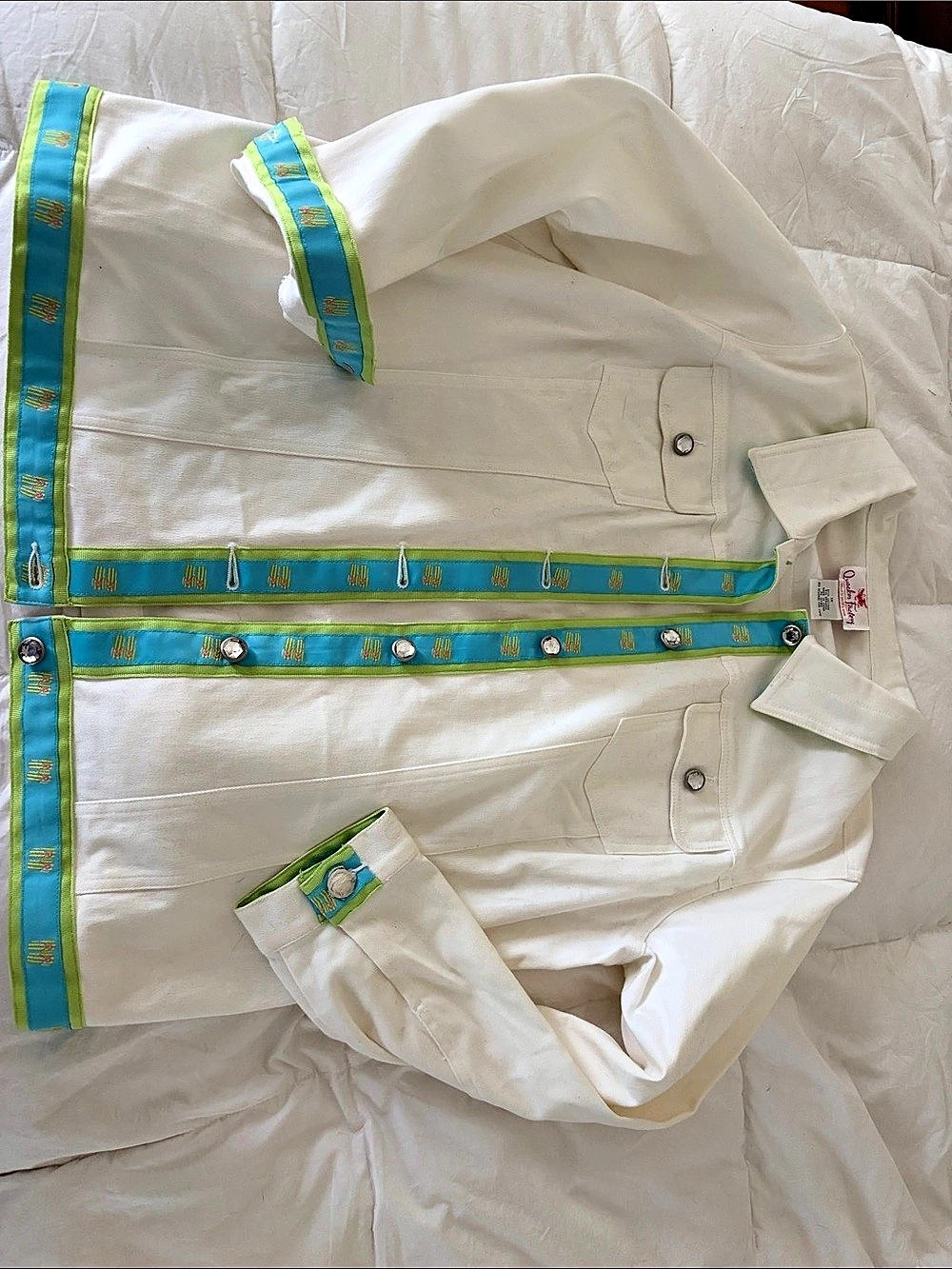 Quacker Factory White Embellished Denim Jacket Size 1X